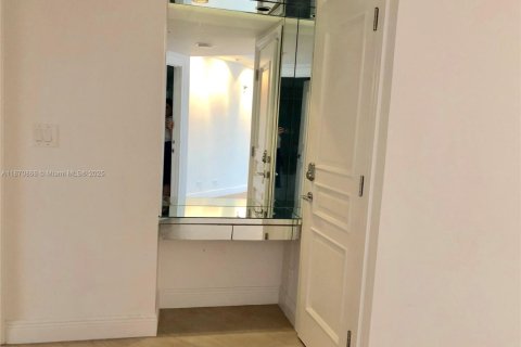 Copropriété à louer à Aventura, Floride: 2 chambres, 177.44 m2 № 1920530 - photo 11