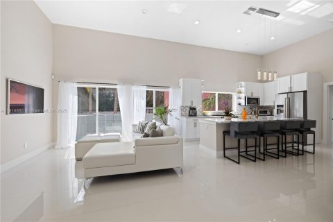 House in Ocean Ridge, Florida 3 bedrooms, 124.67 sq.m. № 1970539 - photo 5