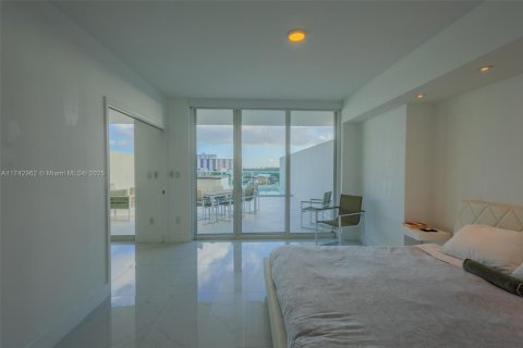 Condominio en venta en Sunny Isles Beach, Florida, 2 dormitorios, 103.4 m2 № 1710241 - foto 22