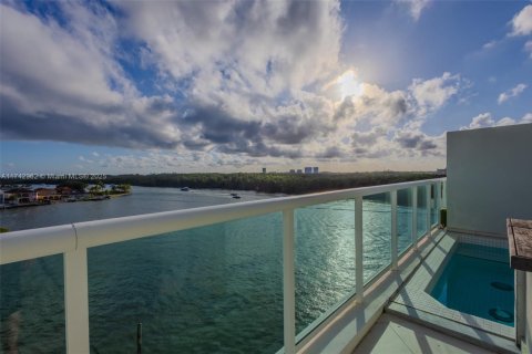 Condominio en venta en Sunny Isles Beach, Florida, 2 dormitorios, 103.4 m2 № 1710241 - foto 3