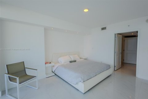 Condominio en venta en Sunny Isles Beach, Florida, 2 dormitorios, 103.4 m2 № 1710241 - foto 20