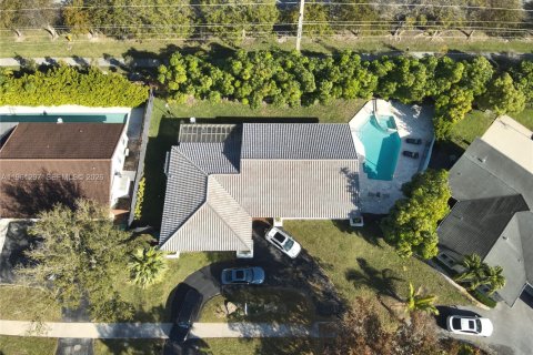 Купить виллу или дом в Майами, Флорида 4 спальни, 234.02м2, № 2023882 - фото 25