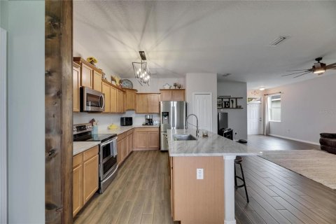 House in Ruskin, Florida 4 bedrooms, 169.18 sq.m. № 1734642 - photo 4
