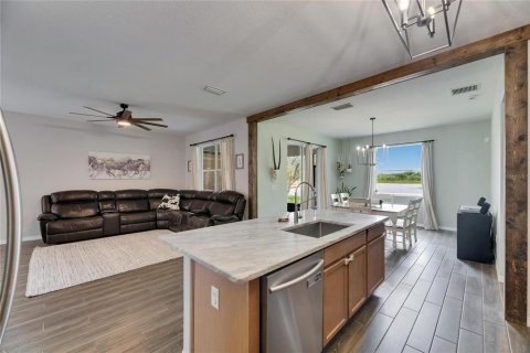 House in Ruskin, Florida 4 bedrooms, 169.18 sq.m. № 1734642 - photo 9
