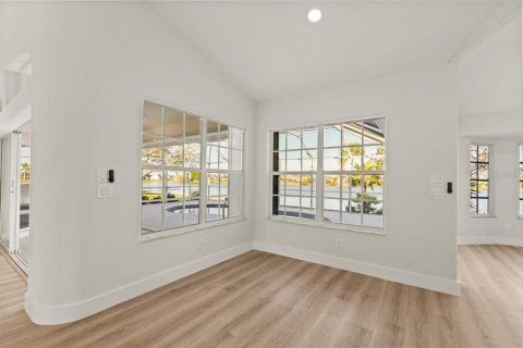 Casa en venta en Lake Suzy, Florida, 3 dormitorios, 201.41 m2 № 1582386 - foto 14