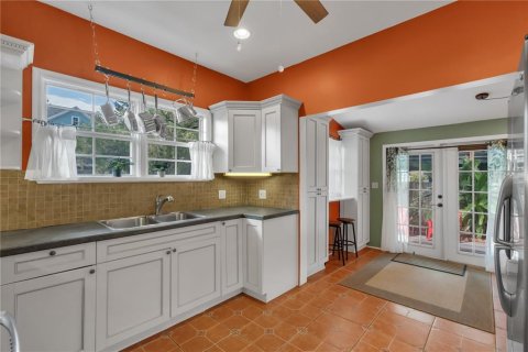 Casa en venta en Orlando, Florida, 2 dormitorios, 120.49 m2 № 1919354 - foto 5