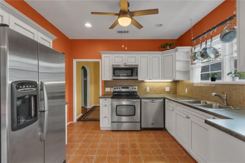 Casa en venta en Orlando, Florida, 2 dormitorios, 120.49 m2 № 1919354 - foto 4