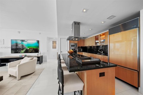 Copropriété à louer à Miami Beach, Floride: 2 chambres, 145.39 m2 № 2026420 - photo 3