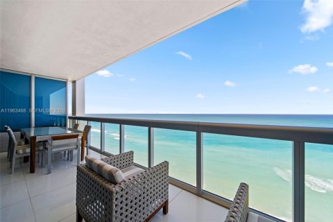 Copropriété à louer à Miami Beach, Floride: 2 chambres, 145.39 m2 № 2026420 - photo 9