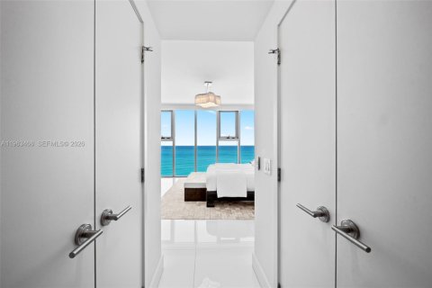 Copropriété à louer à Miami Beach, Floride: 2 chambres, 145.39 m2 № 2026420 - photo 27