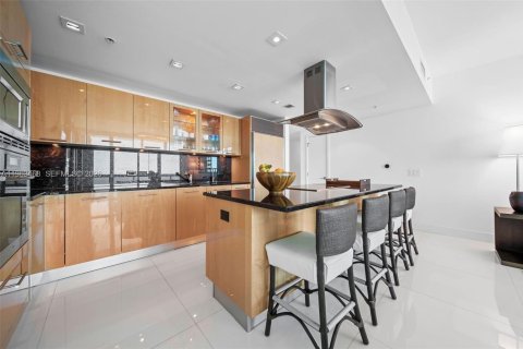 Copropriété à louer à Miami Beach, Floride: 2 chambres, 145.39 m2 № 2026420 - photo 4