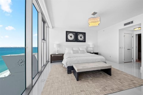Copropriété à louer à Miami Beach, Floride: 2 chambres, 145.39 m2 № 2026420 - photo 19
