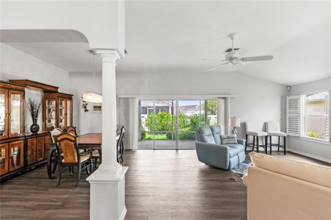 Casa en venta en The Villages, Florida, 2 dormitorios, 179.02 m2 № 1919595 - foto 17