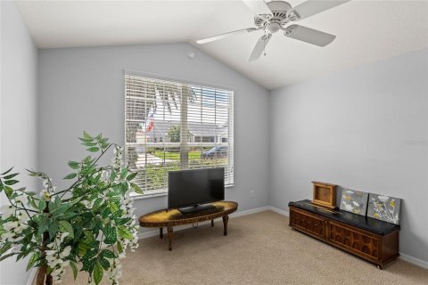 Casa en venta en The Villages, Florida, 2 dormitorios, 179.02 m2 № 1919595 - foto 6