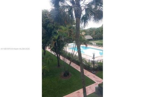 Condo in Miami, Florida, 1 bedroom  № 1958669 - photo 22