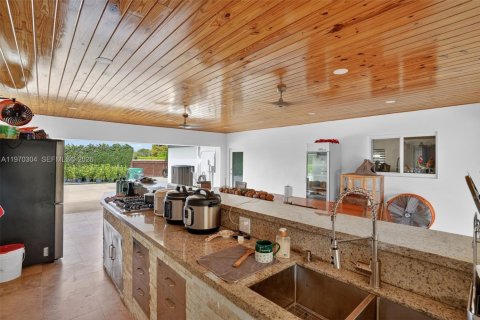 Casa en venta en Homestead, Florida, 4 dormitorios, 229.84 m2 № 2031057 - foto 12