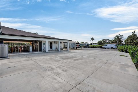 Casa en venta en Homestead, Florida, 4 dormitorios, 229.84 m2 № 2031057 - foto 6