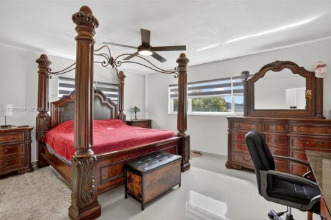 Casa en venta en Homestead, Florida, 4 dormitorios, 229.84 m2 № 2031057 - foto 19