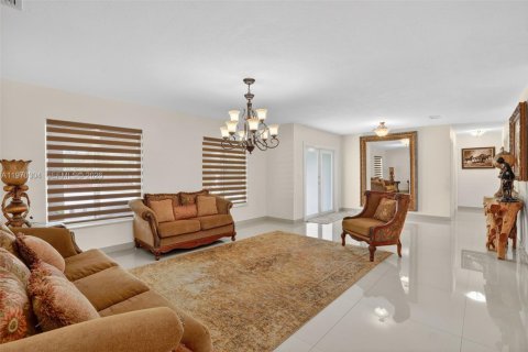 Casa en venta en Homestead, Florida, 4 dormitorios, 229.84 m2 № 2031057 - foto 8