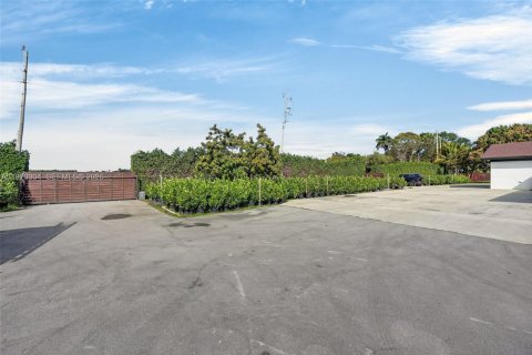 Casa en venta en Homestead, Florida, 4 dormitorios, 229.84 m2 № 2031057 - foto 30