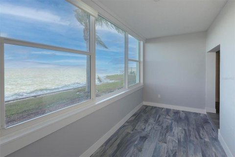 Condo à Dunedin, Floride, 2 chambres  № 2132122