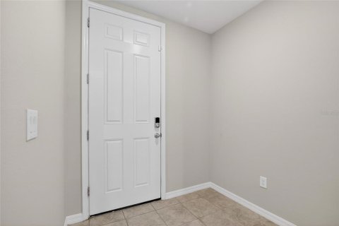 Adosado en venta en Brandon, Florida, 3 dormitorios, 141.68 m2 № 2118879 - foto 14
