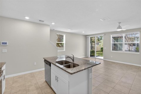 Adosado en venta en Brandon, Florida, 3 dormitorios, 141.68 m2 № 2118879 - foto 19
