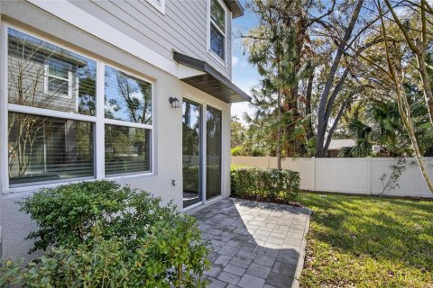 Adosado en venta en Brandon, Florida, 3 dormitorios, 141.68 m2 № 2118879 - foto 12