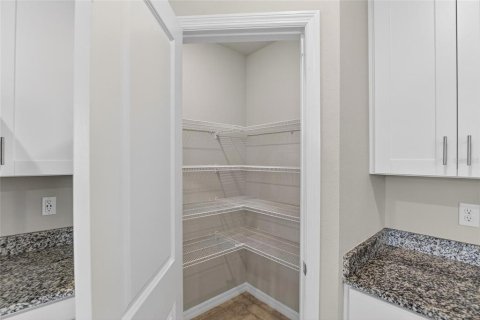 Adosado en venta en Brandon, Florida, 3 dormitorios, 141.68 m2 № 2118879 - foto 21