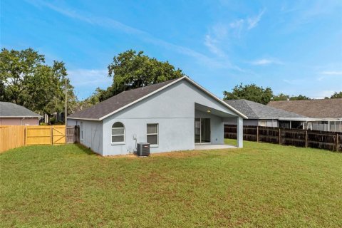 House in Valrico, Florida 3 bedrooms, 148.09 sq.m. № 1787611 - photo 5