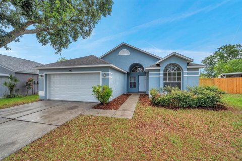 House in Valrico, Florida 3 bedrooms, 148.09 sq.m. № 1787611 - photo 1