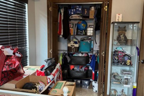 House in Cutler Bay, Florida 3 bedrooms, 129.6 sq.m. № 1940549 - photo 12