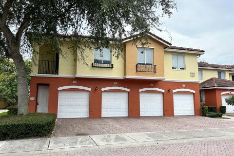 Condo à Stuart, Floride, 2 chambres  № 2383011