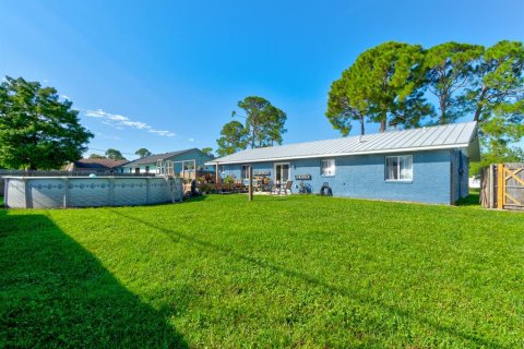 House in Edgewater, Florida 3 bedrooms, 130.9 sq.m. № 1900918 - photo 19