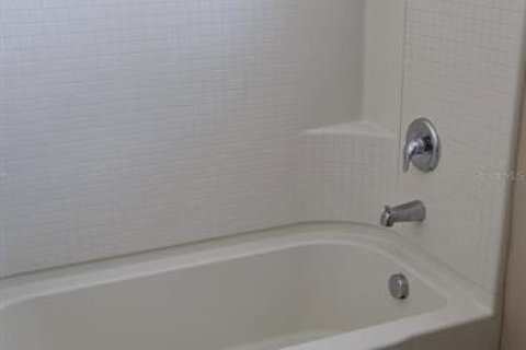 Casa en venta en Ocoee, Florida, 4 dormitorios, 213.95 m2 № 2318768 - foto 16