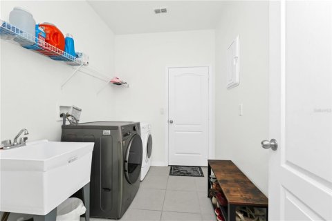 Casa en venta en Clermont, Florida, 4 dormitorios, 203.46 m2 № 1884422 - foto 24
