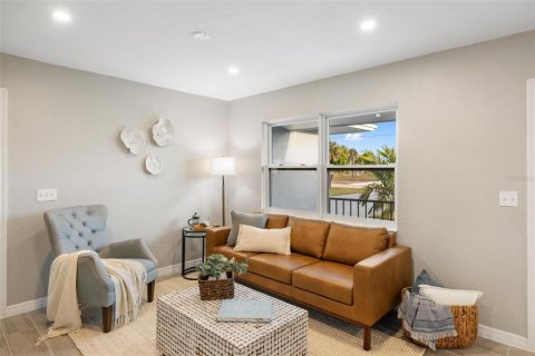 Casa en venta en Englewood, Florida, 3 dormitorios, 126.72 m2 № 2151698 - foto 9