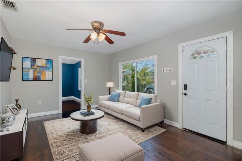 Casa en venta en Tampa, Florida, 3 dormitorios, 131.18 m2 № 1658751 - foto 7