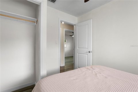 House in Sanford, Florida 3 bedrooms, 133.31 sq.m. № 2225420 - photo 27