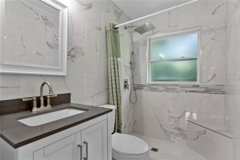House in Sanford, Florida 3 bedrooms, 133.31 sq.m. № 2225420 - photo 23