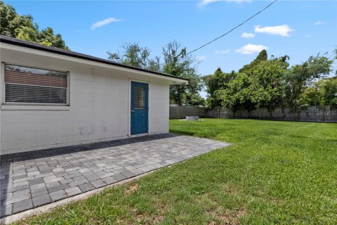 House in Sanford, Florida 3 bedrooms, 133.31 sq.m. № 2225420 - photo 30