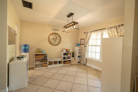 House in Geneva, Florida 3 bedrooms, 173.54 sq.m. № 1918445 - photo 3