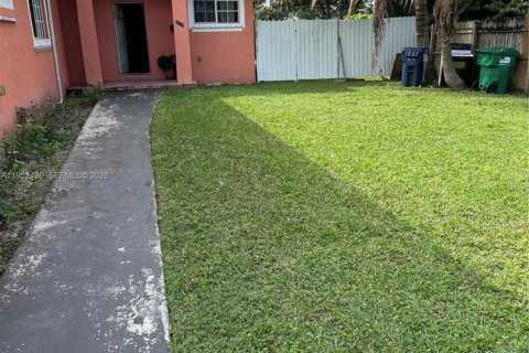 Снять в аренду виллу или дом в Майами, Флорида 3 спальни, 296.64м2, № 2006506 - фото 5