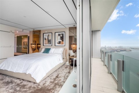 Copropriété à louer à Miami, Floride: 3 chambres, 298.59 m2 № 2268632 - photo 15