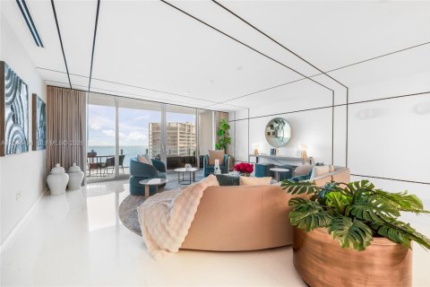 Copropriété à louer à Miami, Floride: 3 chambres, 298.59 m2 № 2268632 - photo 10