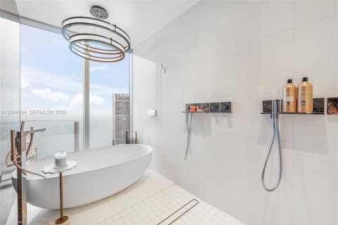Copropriété à louer à Miami, Floride: 3 chambres, 298.59 m2 № 2268632 - photo 17