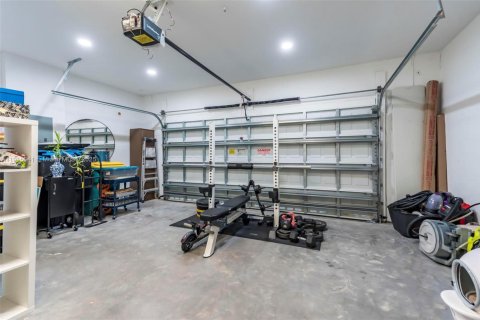 House in Tamarac, Florida 4 bedrooms, 192.03 sq.m. № 1974050 - photo 26