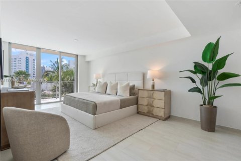 Villa ou maison à louer à Bay Harbor Islands, Floride: 2 chambres, 130.06 m2 № 1987898 - photo 18