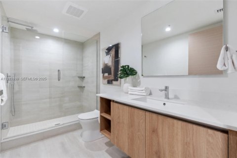 Villa ou maison à louer à Bay Harbor Islands, Floride: 2 chambres, 130.06 m2 № 1987898 - photo 25