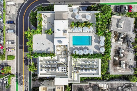 Villa ou maison à louer à Bay Harbor Islands, Floride: 2 chambres, 130.06 m2 № 1987898 - photo 3